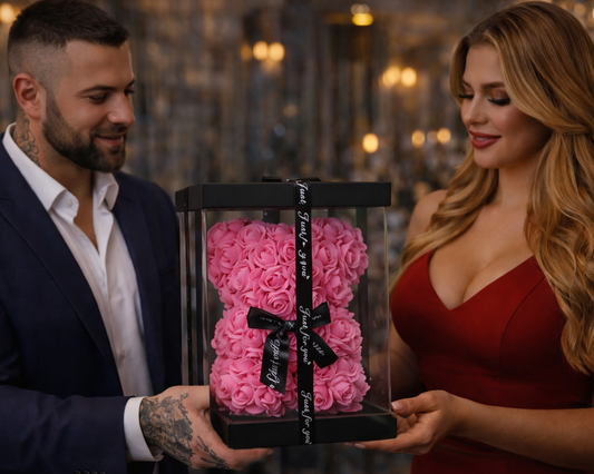 Луксозно мече от вечни рози + Премиум Кутия (23 см)