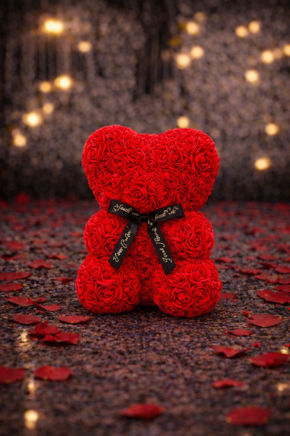 Луксозно червено мече от вечни рози (23 см)