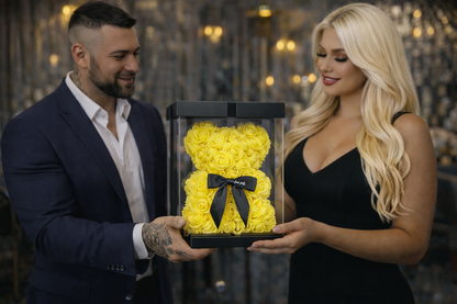 Луксозно жълто мече от вечни рози (18 см)