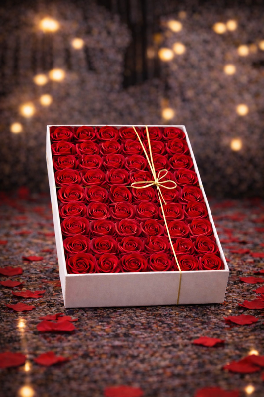 Луксозна кутия с 48 червени рози