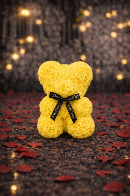 Луксозно жълто мече от вечни рози (18 см)