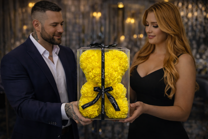 Луксозно жълто мече от вечни рози + Премиум Кутия (23 см)