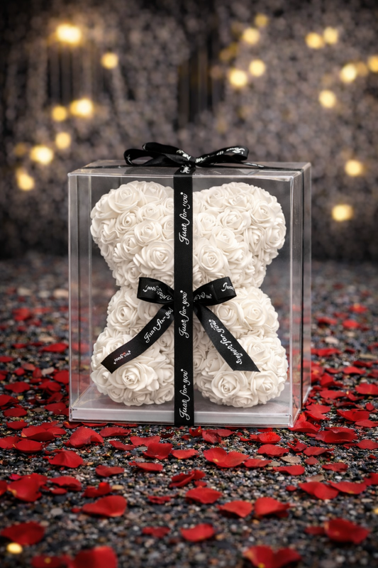 Луксозно бяло мече от вечни рози + Премиум Кутия (23 см)