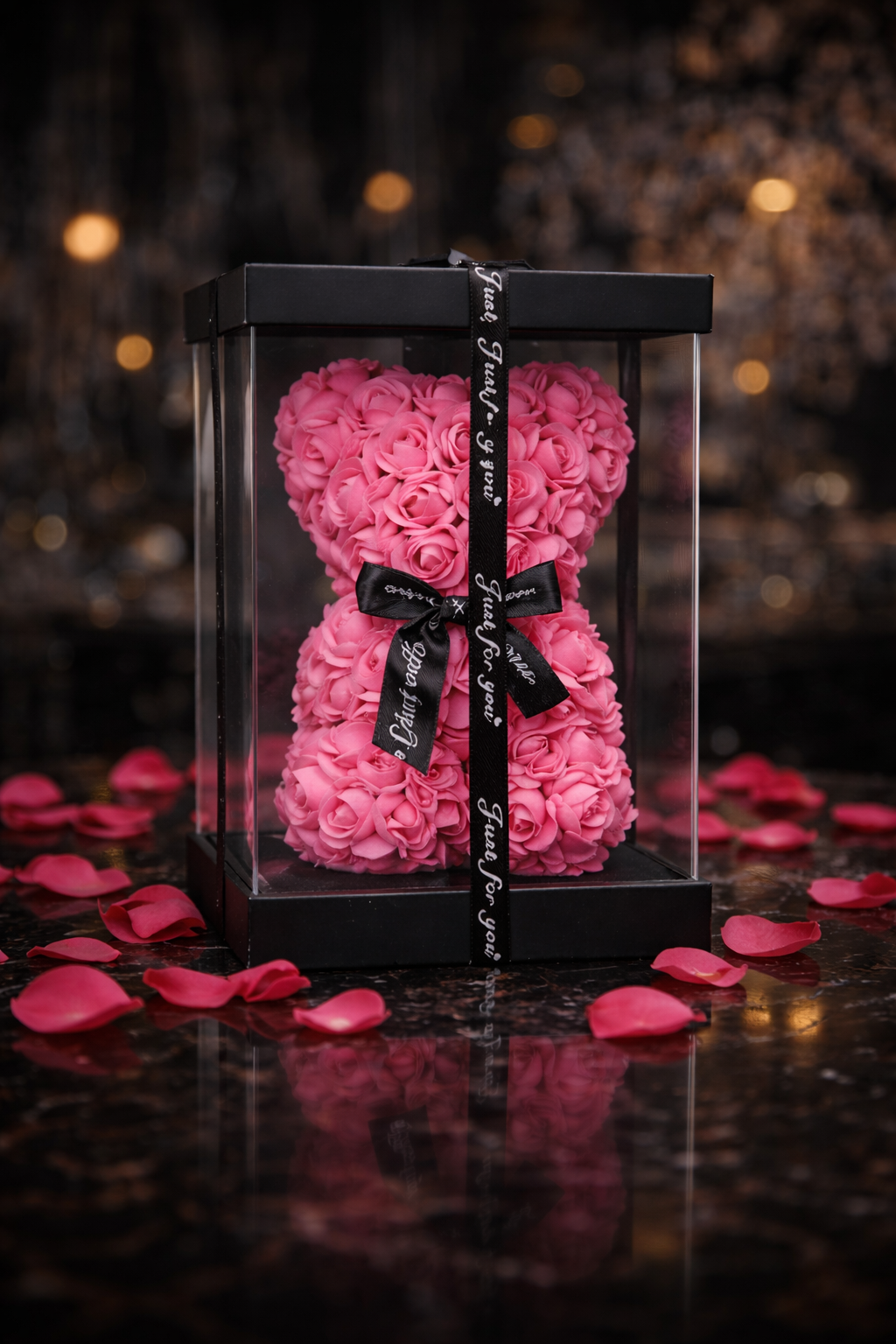 Луксозно мече от вечни рози + Премиум Кутия (23 см)