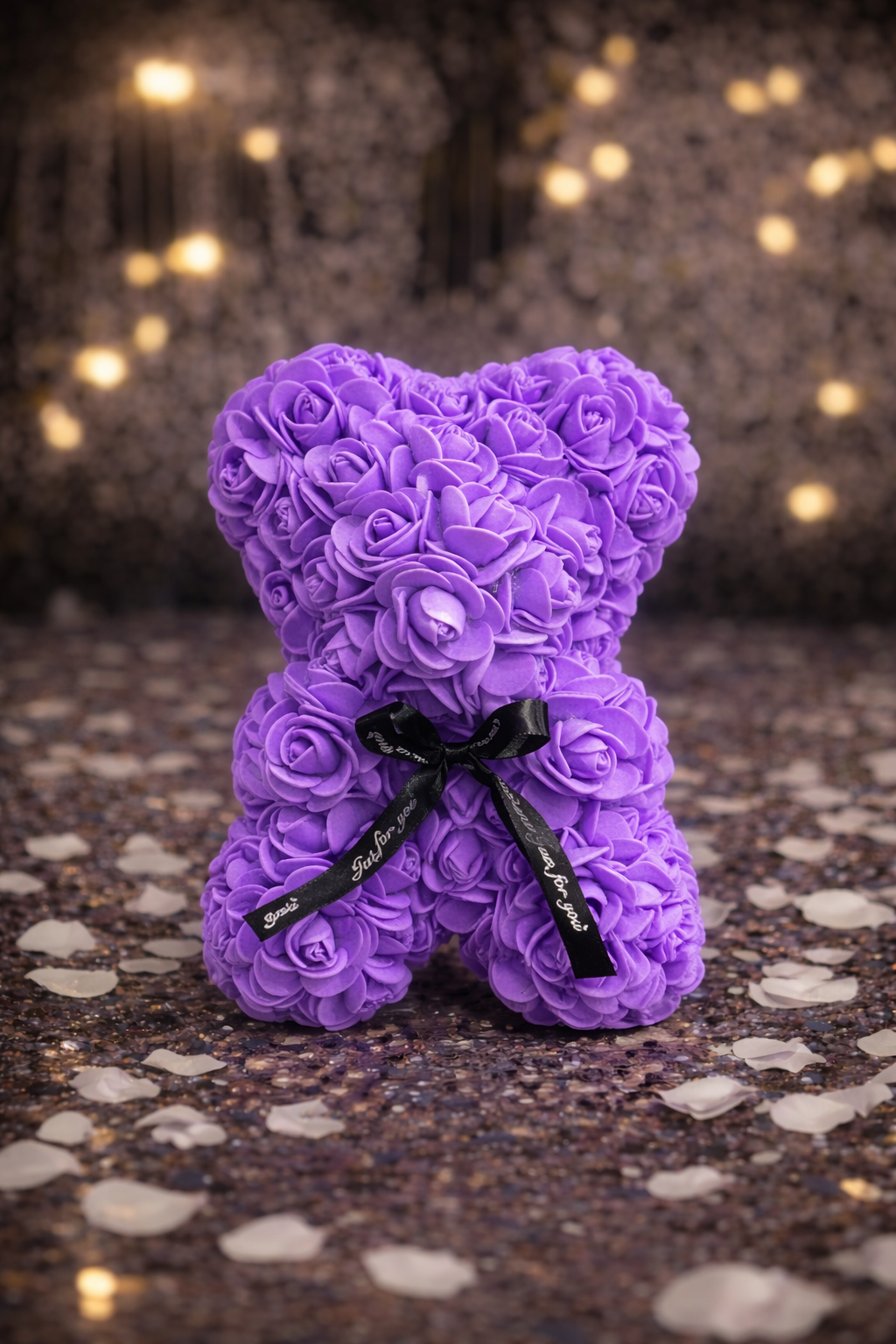 Луксозно лилаво мече от вечни рози + Премиум Кутия (23 см)